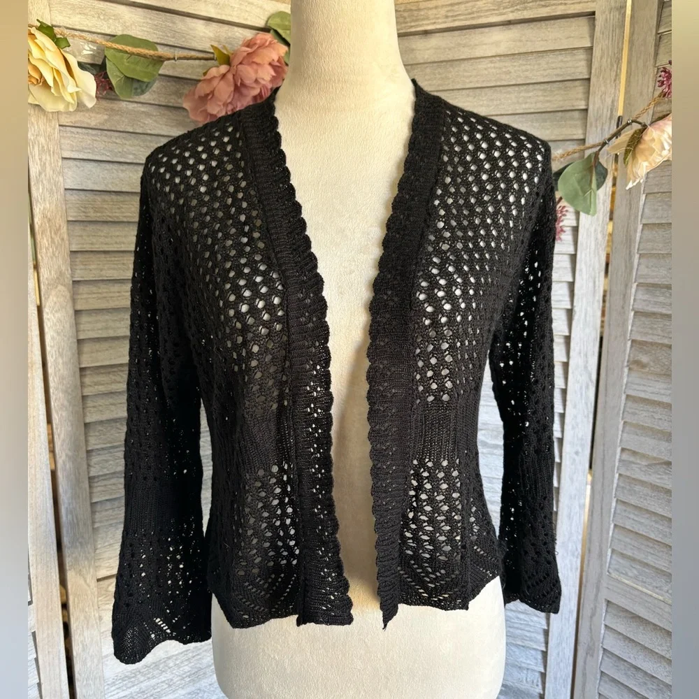 SWEET KIZZ Women’s SZ XL Black Crochet Knit Shrug/Sweater/Jacket w/Bell Sleeves - Picture 6 of 16